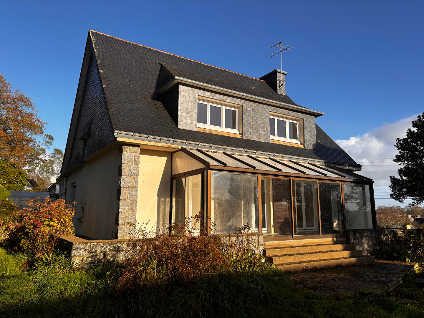 Maison familiale proche du bourg de Scaër ? 130 m² habitables - Photo 1
